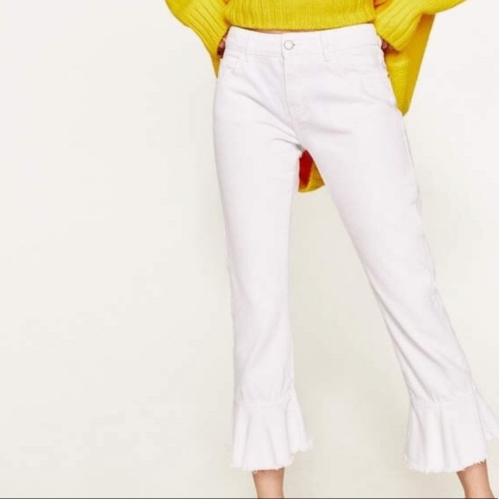 NWT Zara midrise White Jean ruffle hem